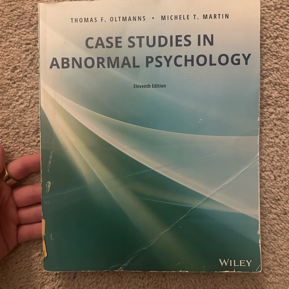 Text books - Picture 1 of 5